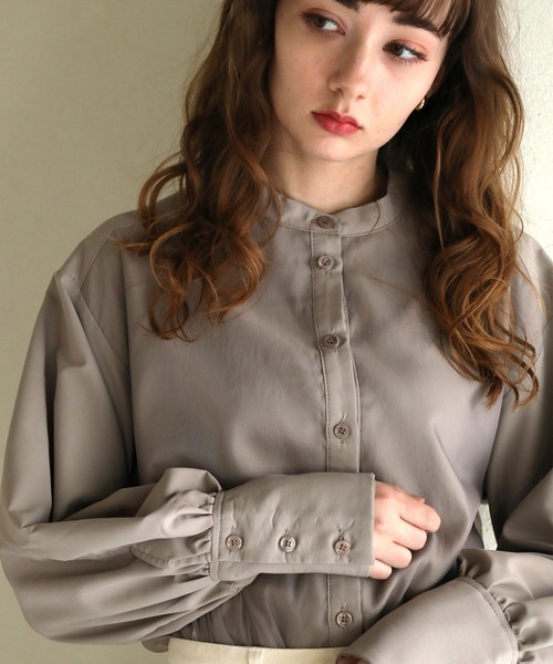 aity(アイティ)の「オーガンジー レイヤードシャツ 夏服(シャツ/ブラウス・レディース・ブラック/グレイッシュベージュ/ダークグリーン・M)」の10枚目の写真
