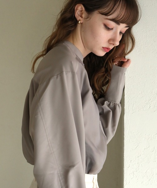 aity(アイティ)の「オーガンジー レイヤードシャツ 夏服(シャツ/ブラウス・レディース・ブラック/グレイッシュベージュ/ダークグリーン・M)」の11枚目の写真