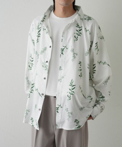 COLONY 2139（コロニートゥーワンスリーナイン）の「リーフ柄長袖シャツ（シャツ/ブラウス・メンズ・ホワイト/ブラック・MEDIUM/LARGE）」の10枚目の写真