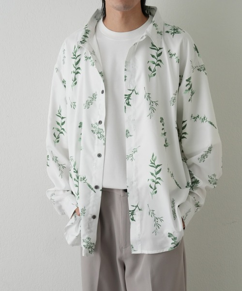 COLONY 2139（コロニートゥーワンスリーナイン）の「リーフ柄長袖シャツ（シャツ/ブラウス・メンズ・ホワイト/ブラック・MEDIUM/LARGE）」の11枚目の写真