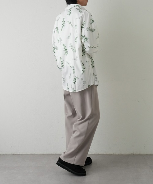 COLONY 2139（コロニートゥーワンスリーナイン）の「リーフ柄長袖シャツ（シャツ/ブラウス・メンズ・ホワイト/ブラック・MEDIUM/LARGE）」の20枚目の写真