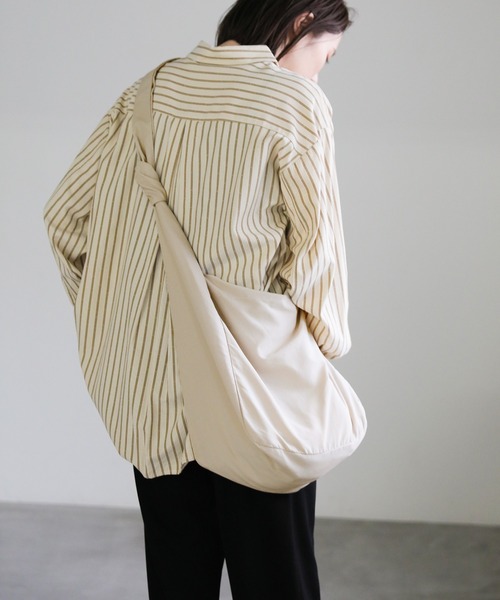 select MOCA（セレクトモカ）の「ナイロントートショルダーバッグ（ショルダーバッグ・レディース・ブラック/アイボリー・FREE）」の12枚目の写真