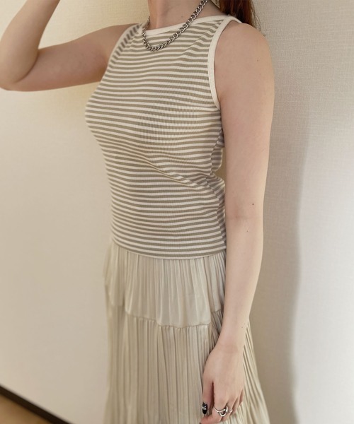 Reurie'（レウリィ）の「【ZOZO限定】ボートネックテレコリブボーダーノースリーブ / タンクトップ ノースリーブ ノースリ ブラック ベージュ ピンクベージュ（タンクトップ・レディース・ベージュ/ブラック/ピンクベージュ・FREE）」の20枚目の写真