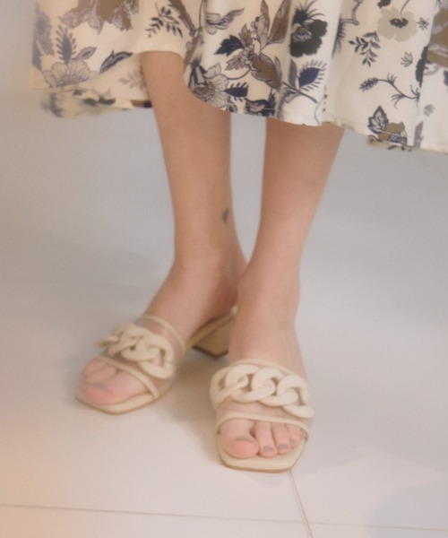 idem（イデム）の「skeleton chain sandals/チェーンサンダル【サイズ展開あり】（サンダル・レディース・グリーン/ベージュ・SMALL/MEDIUM/LARGE）」の5枚目の写真