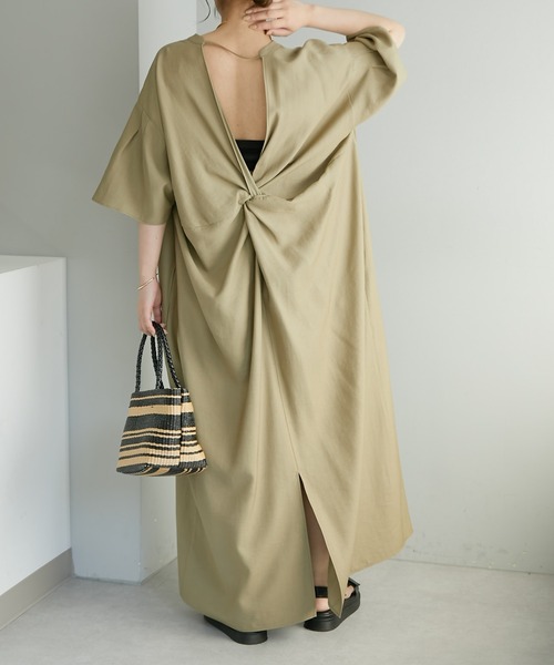 COLLAGE GALLARDAGALANTE(コラージュガリャルダガランテ)の「バックオープンワンピース/WEB限定(ワンピース・レディース・ブラック/サンドベージュ/ピンク・FREE)」の7枚目の写真