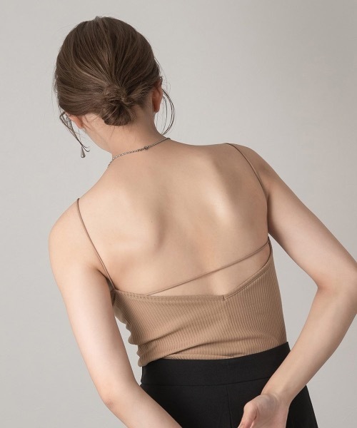 Amiur（エミレ）の「cut rib cup camisole（キャミソール・レディース・ブラック/ベージュ/アイボリー・FREE）」の14枚目の写真