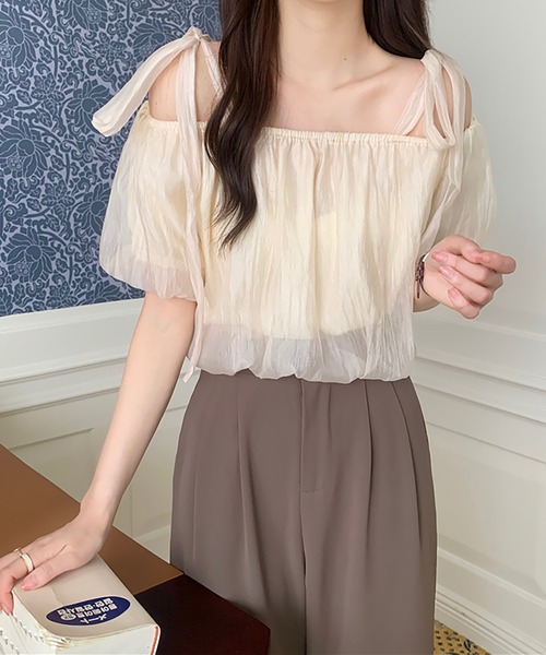 Girly Doll（ガーリードール）の「オフショルダーシアートップス