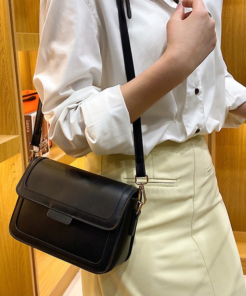 LOPASS（ロパス）の「ショルダーバッグ（ショルダーバッグ・レディース・ブラック/ブラウン/ベージュ・FREE）」の2枚目の写真