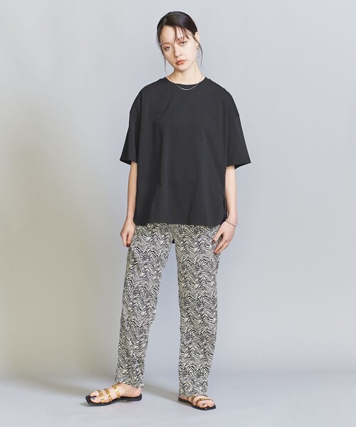 ヨリ　ラウンドヘム天竺カットソー　ネイビー　新品 yori(ヨリ)の「ラウンドヘム天竺カットソー【2022SM】6月下旬