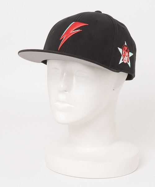atmos(アトモス)の「LAIDBACK / American Needle BOWI blockhead 2.0 CAP / アメリカンニードルデヴィットボウイロゴンキャップ(その他小物・レディース・ブラック・ONE SIZE)」の1枚目の写真