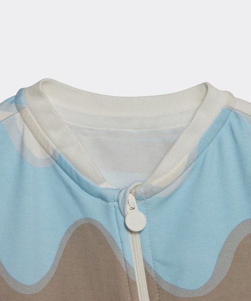 adidas（アディダス）の「マリメッコ 総柄プリント コットンボディスーツ / ロンパース / アディダス adidas（ロンパース・キッズ・ホワイト×ブルー/ホワイト×ブラウン・60/70/80/90）」の6枚目の写真