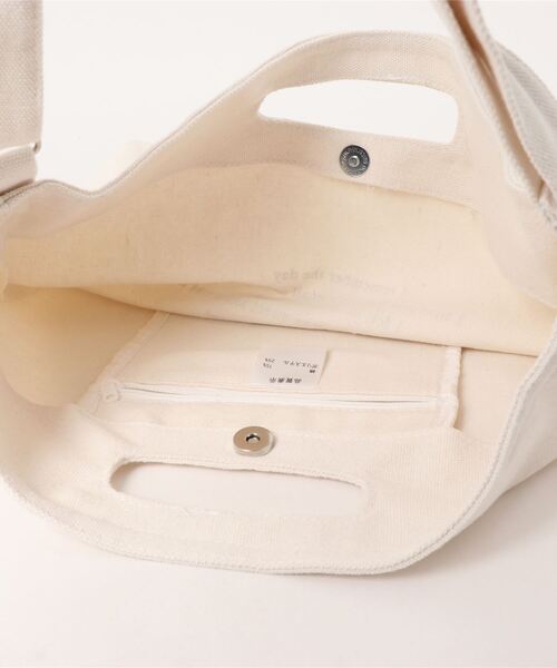 Revo.（レボ）の「ロゴプリント キャンバス 2WAY ショルダーバッグ/ハンドバッグ（ショルダーバッグ・レディース・グレー/ブラック/アイボリー/ネイビー/ワイン・FREE）」の6枚目の写真