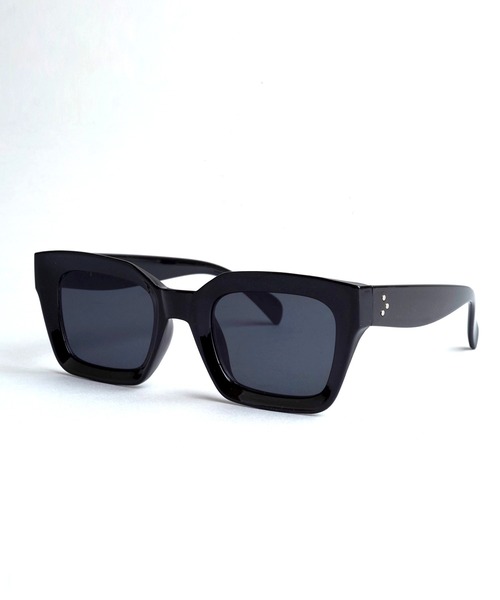 NO ID.（ノーアイディ）の「ポリゴンカットサングラスアイウェア（サングラス・メンズ・ブラック/ホワイト・ONE SIZE）」の2枚目の写真