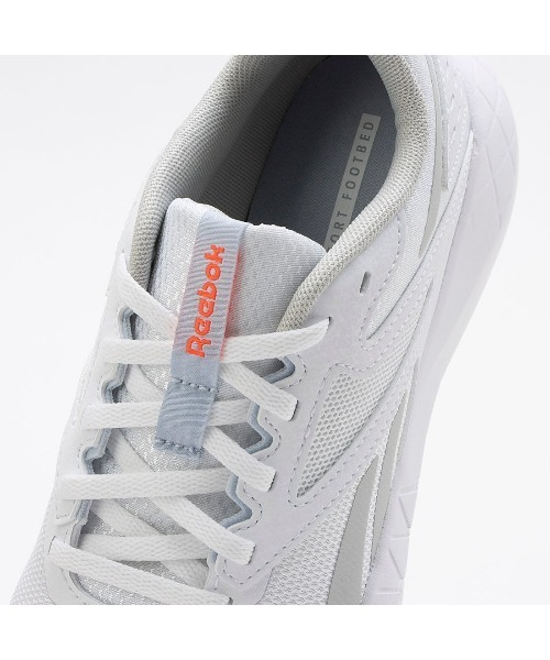 Reebok(リーボック)の「フレクサゴン エナジー TR 4 / FLEXAGON ENERGY TR 4(スニーカー・レディース・ブラック/ピンク/ホワイト/ブルー/オフホワイト/ライトグリーン/ホワイト×グレー/ホワイト×エメラルドグリーン・24.5cm/23.0cm/24.0cm/22.5cm/25.5cm/26.0cm/25.0cm/23.5cm/22.0cm)」の17枚目の写真