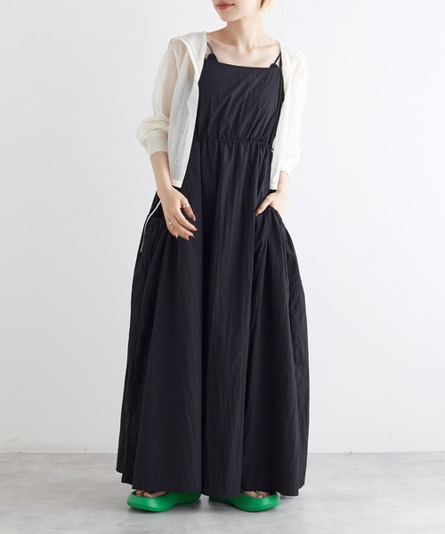 w closet（ダブルクローゼット）の「【前後2WAY】ビッグギャザーポケットキャミワンピース（ワンピース・レディース・ブラック/キナリ/ダークオレンジ・FREE）」の14枚目の写真