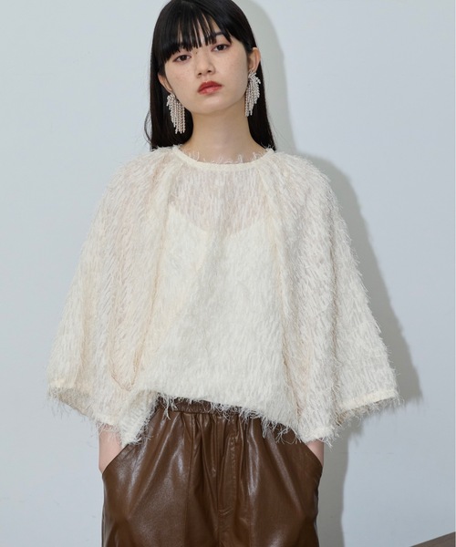 THE YOn（ザヨン）の「ヘアリーシャギーワイドタックスリーブブラウス（シャツ/ブラウス・レディース・ブラック/アイボリー・FREE）」の14枚目の写真