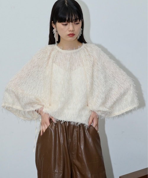 THE YOn（ザヨン）の「ヘアリーシャギーワイドタックスリーブブラウス（シャツ/ブラウス・レディース・ブラック/アイボリー・FREE）」の15枚目の写真