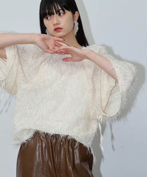 THE YOn（ザヨン）の「ヘアリーシャギーワイドタックスリーブブラウス（シャツ/ブラウス・レディース・ブラック/アイボリー・FREE）」の18枚目の写真