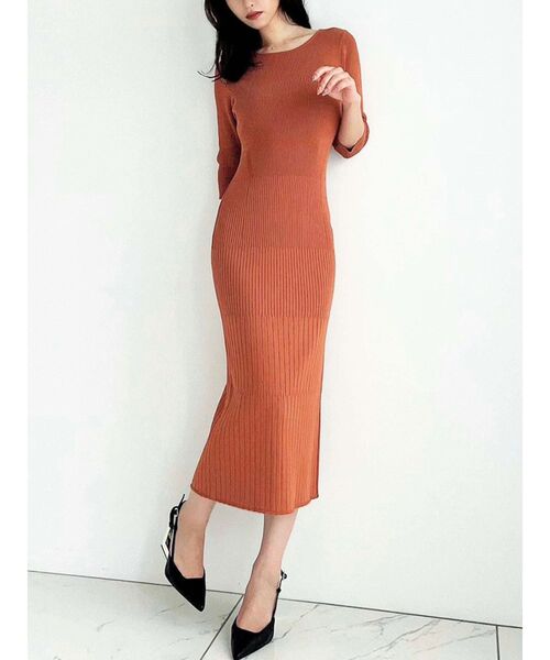 RESEXXY（リゼクシー）の「リブニットワンピース（ワンピース・レディース・オレンジ/ベージュ/ブルー/ブラック・SMALL/MEDIUM）」の4枚目の写真