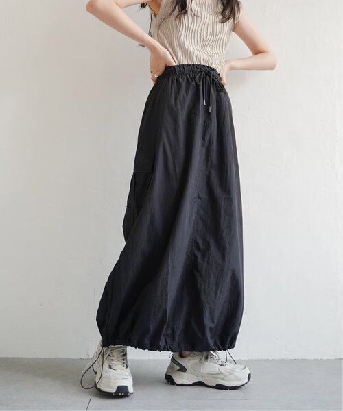VENCEEXCHANGE（ヴァンスエクスチェンジ）の「ナイロンカーゴスカート/ドロスト付スカート（スカート・レディース・ベージュ/ブラック/ピンク/グリーン・FREE）」の2枚目の写真