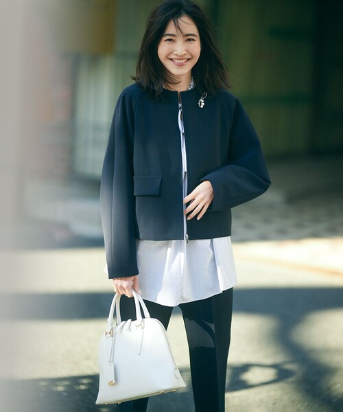 23区(ニジュウサンク)の「サブバッグ付き 2WAYラウンド トートバッグ(トートバッグ・レディース・ブラック系/ホワイト系/ベージュ系・F)」の11枚目の写真