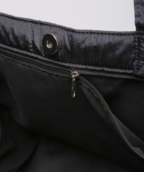 LOWRYS FARM（ローリーズファーム）の「撥水イロイロトート　965750（ショルダーバッグ・レディース・ホワイト/ブラック/パープル/イエロー/オレンジ/ブルー/グリーン/ピンク/レッド・FREE）」の14枚目の写真