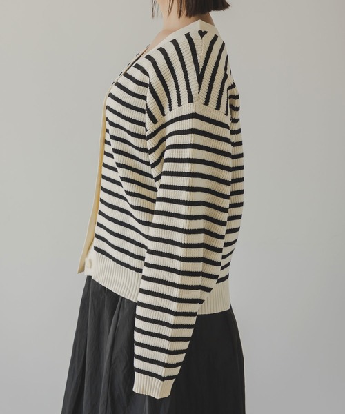 rectangle（レクタングル）の「ボーダーニットカーディガン（カーディガン/ボレロ・レディース・ホワイト・FREE）」の3枚目の写真