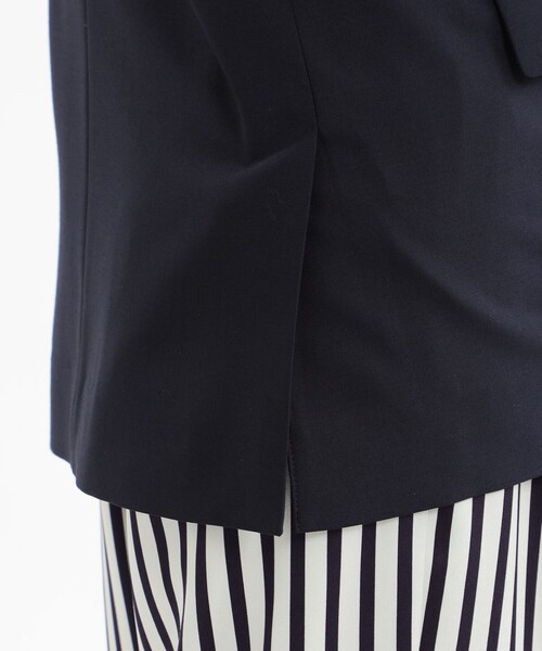 MACKINTOSH PHILOSOPHY（ﾏｯｷﾝﾄｯｼｭ ﾌｨﾛｿﾌｨｰ）の「ダブルブレストネイビーブレザー（テーラードジャケット・レディース・ダークネイビー・38/36）」の5枚目の写真