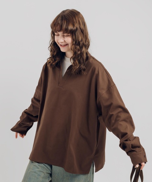 MUHET(ミュエータ)の「スキッパーシャツ(シャツ/ブラウス・レディース・ブラック/ブラウン・MEDIUM/X-LARGE)」の21枚目の写真