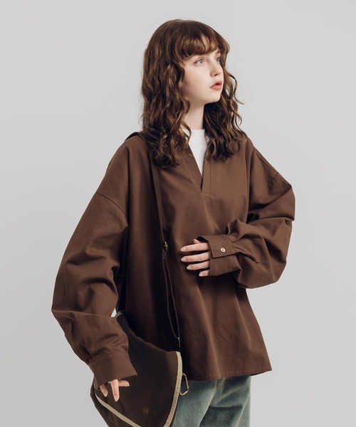MUHET(ミュエータ)の「スキッパーシャツ(シャツ/ブラウス・レディース・ブラック/ブラウン・MEDIUM/X-LARGE)」の20枚目の写真