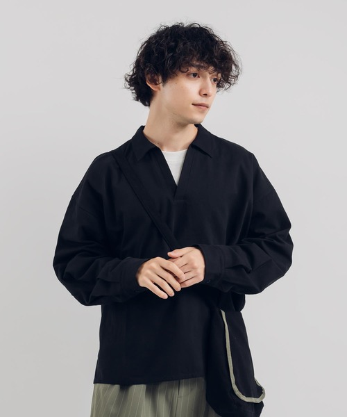 MUHET(ミュエータ)の「スキッパーシャツ(シャツ/ブラウス・レディース・ブラック/ブラウン・MEDIUM/X-LARGE)」の11枚目の写真
