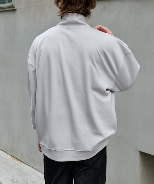 COLONY 2139（コロニートゥーワンスリーナイン）の「ストレッチダンボールハーフジップ（Tシャツ/カットソー・メンズ・ライトグレー/サックスブルー/グレー/ブラック・MEDIUM/LARGE）」の12枚目の写真