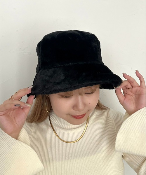 prose verse（プロズヴェール）の「ファーバケットハット（ハット・レディース・ブラック/グレイッシュベージュ・ﾌﾘ-）」の3枚目の写真