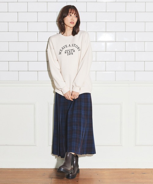 Honeys（ハニーズ）の「暖裏起毛ロゴ刺繍ビッグスウェットトレーナー（スウェット・レディース・スモークピンク/スミクロ/オートミール/アイボリー/ネイビー/杢グレー・S/M/L）」の14枚目の写真