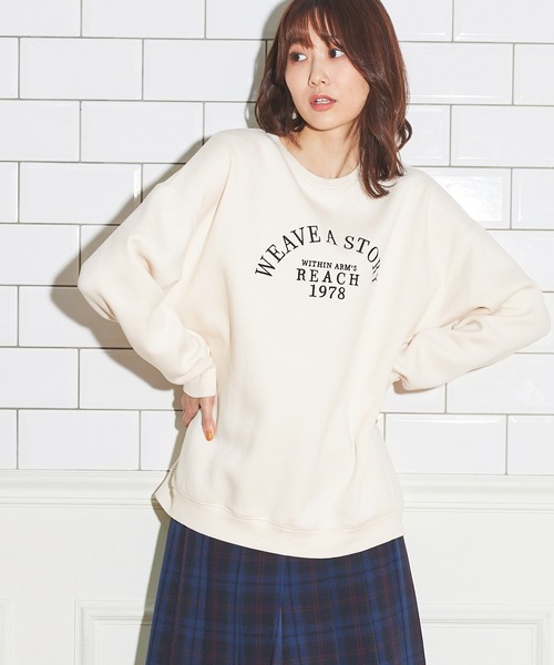 Honeys（ハニーズ）の「暖裏起毛ロゴ刺繍ビッグスウェットトレーナー（スウェット・レディース・スモークピンク/スミクロ/オートミール/アイボリー/ネイビー/杢グレー・S/M/L）」の17枚目の写真