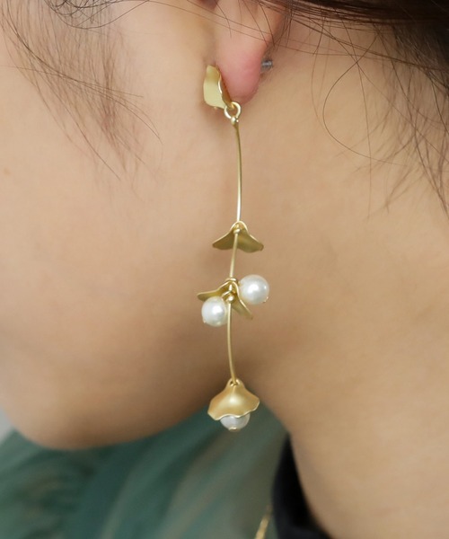 セール】ウェーブ ライン 花びら パール ピアス パーティー 結婚