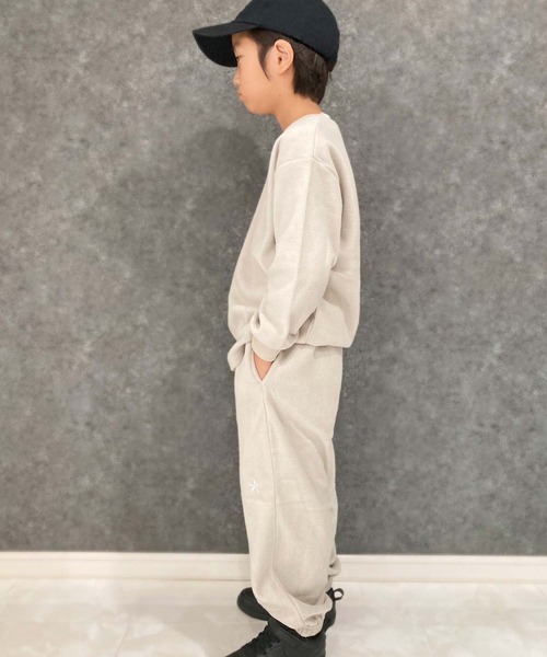 THE CASUAL(カジュアル)の「フリース バルーンパンツ(スウェットパンツ・キッズ・グレイッシュベージュ/チャコール/パープル/ブラック/ネイビー/オレンジ・130cm/140cm/160cm/150cm/110cm/120cm)」の7枚目の写真
