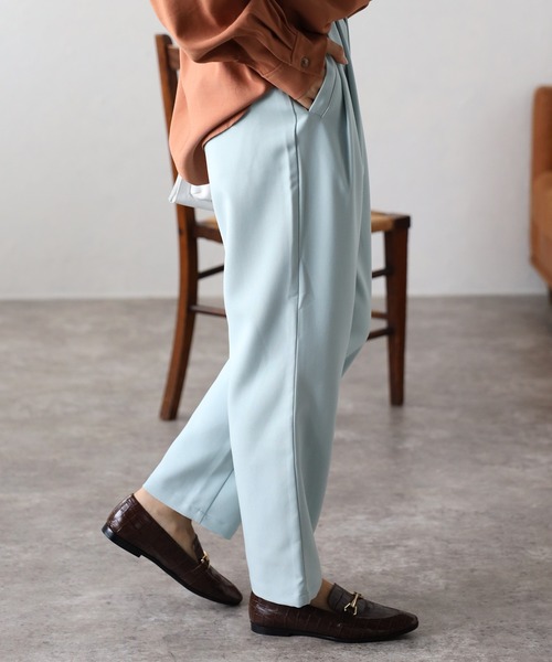 COMMRE（コムル）の「ハイウエストタックパンツ（その他パンツ・レディース・ブラック/アイボリー/サックスブルー・FREE）」の15枚目の写真