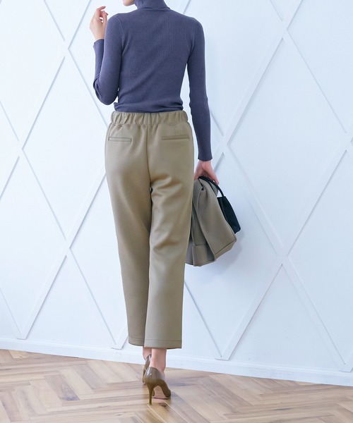 coca(coca)(コカ)の「ダンボールニットグッドテーパードパンツ(スウェットパンツ・レディース・ベージュ/ブラック・M/L)」の14枚目の写真