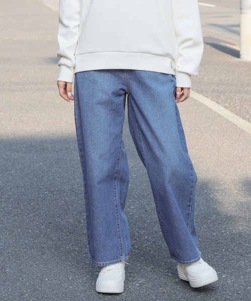 Honeys（ハニーズ）の「ストレートデニムパンツ（股下６４ｃｍ）（デニムパンツ・レディース・ブルー/ブラック/アイボリー・L/LL/S/SS/M）」の3枚目の写真