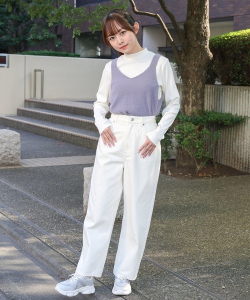 Honeys（ハニーズ）の「ストレートデニムパンツ（股下６４ｃｍ）（デニムパンツ・レディース・ブルー/ブラック/アイボリー・L/LL/S/SS/M）」の4枚目の写真