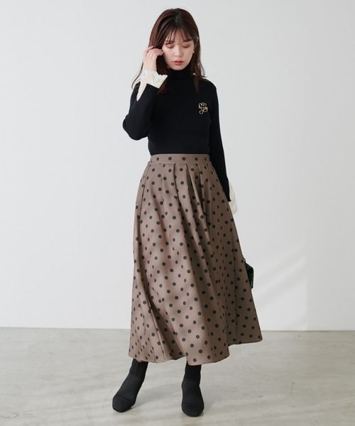 natural couture(ナチュラルクチュール)の「ドットボリュームスカート(スカート・レディース・ライトベージュ/ブラック/モカ・FREE)」の16枚目の写真