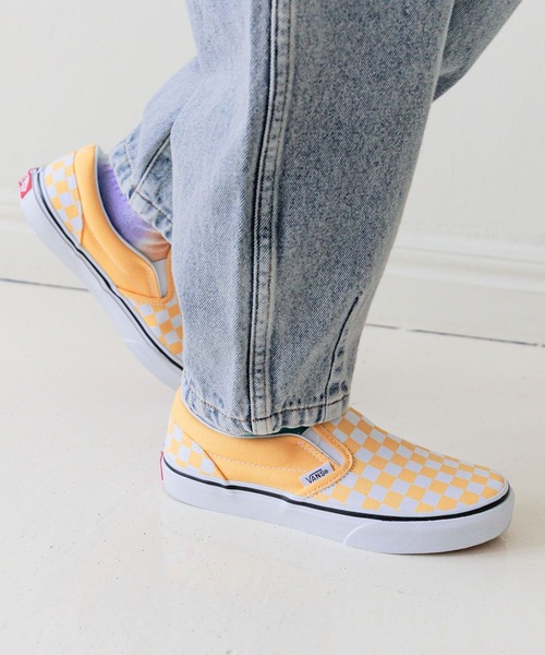 VANS(バンズ)の「【VANS(ヴァンズ)】CLASSIC スリッポン(KIDS)(スリッポン・キッズ・ブラック/グレー/イエロー/その他1・16.5cm/21.0cm/19.0cm/20.0cm/17.5cm/18.5cm/17.0cm/18.0cm)」の3枚目の写真