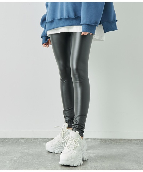 ANAP（アナップ）の「裏起毛 フェイクレザー レギンス（レギンス/スパッツ・レディース・ブラック・FREE）」の4枚目の写真