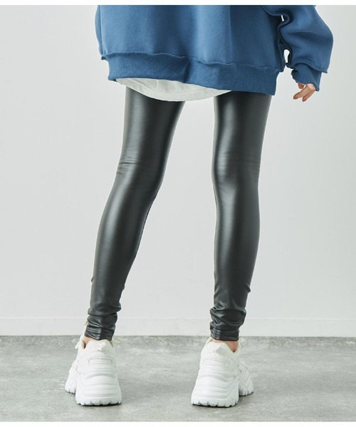 ANAP（アナップ）の「裏起毛 フェイクレザー レギンス（レギンス/スパッツ・レディース・ブラック・FREE）」の5枚目の写真
