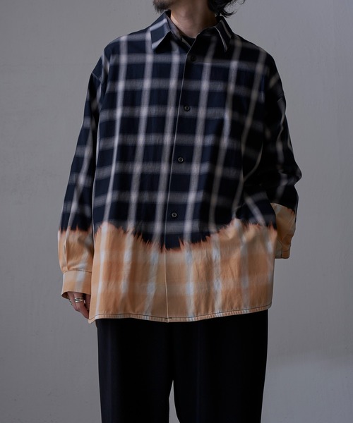 Lui's（ルイス）の「オンブレー ツートーンシャツ（シャツ/ブラウス・メンズ・レッド/ネイビー・FREE）」の5枚目の写真