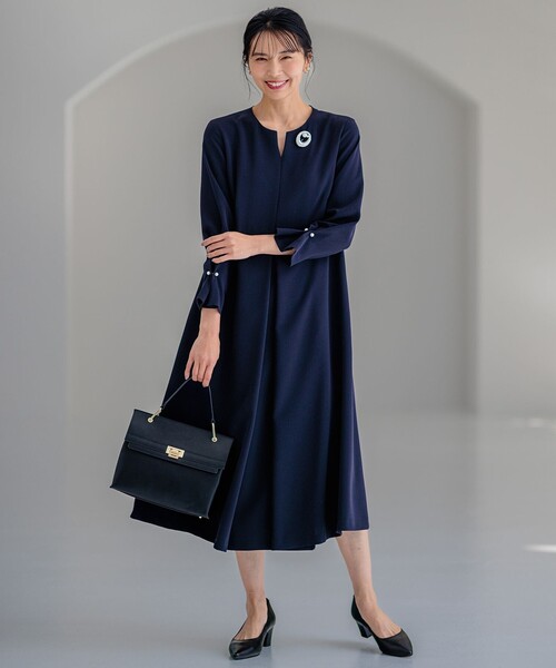 23区(ニジュウサンク)の「【VERYコラボ 】トリアセダブルジョーゼット ワンピース(ワンピース・レディース・ネイビー系/ベージュ系・32)」の9枚目の写真