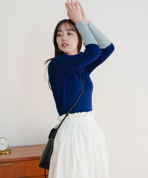 LIENCOEUR(リアンクール)の「バイカラーハイネックトップス(ニット/セーター・レディース・ライトブルー/ブラック/ネイビー・FREE)」の13枚目の写真