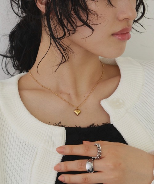 Aunt Marie's（アントマリーズ）の「ドットチェーンハートネックレス/ステンレススチール（ネックレス・レディース・シルバー/ゴールド・FREE）」の3枚目の写真