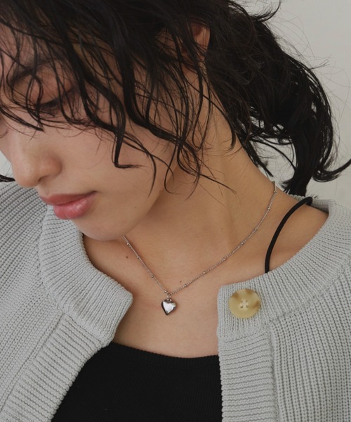 Aunt Marie's（アントマリーズ）の「ドットチェーンハートネックレス/ステンレススチール（ネックレス・レディース・シルバー/ゴールド・FREE）」の10枚目の写真